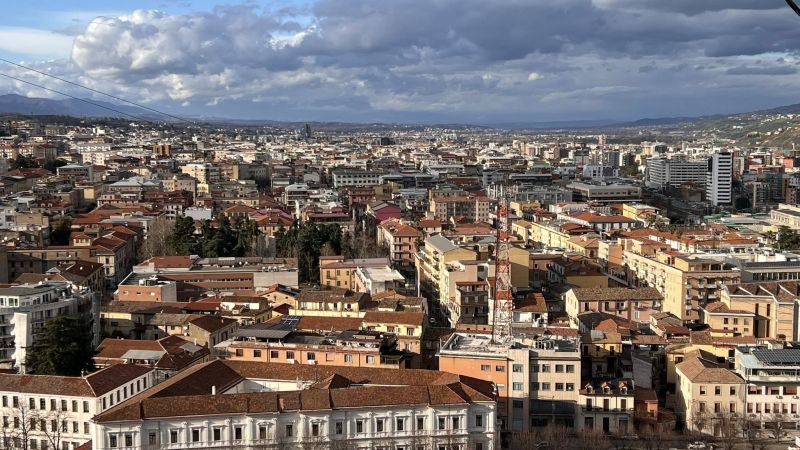 Ricordando Chien Pho Tan, a Cosenza l’omaggio a Pino Gallo