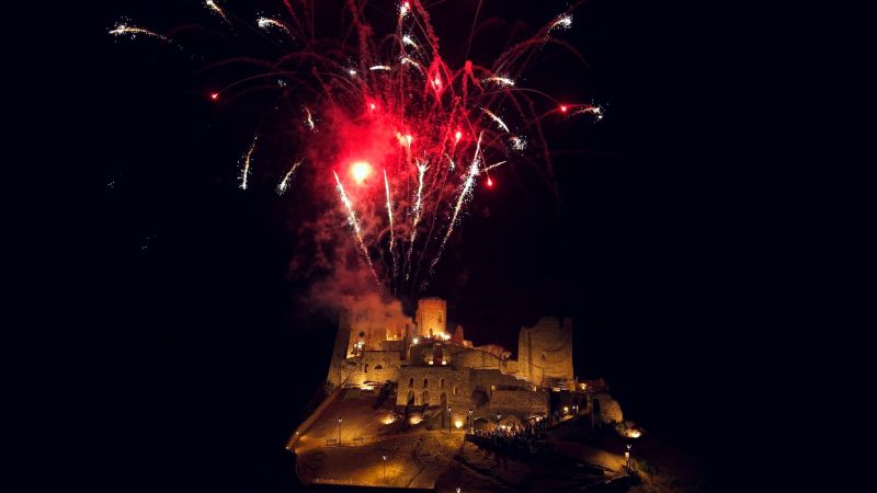 Cleto Castello Pietramala 7 045856c9 - Cleto, il Castello di Pietramala ora brilla anche di notte - 1 Cleto, il Castello di Pietramala ora brilla anche di notte
