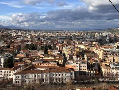 Ricordando Chien Pho Tan, a Cosenza l’omaggio a Pino Gallo