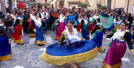 gruppo folk shqiponjat 05c7fe14 - Meraviglie di Calabria - 1