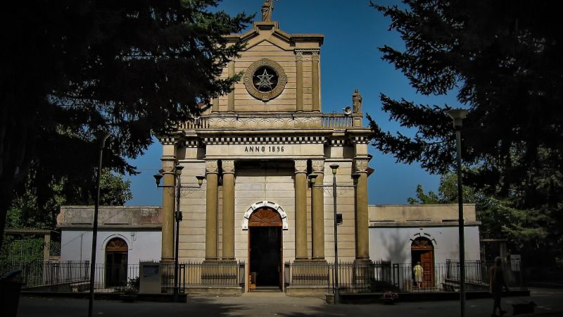 santuario facciata copertina 073c618a - Il Santuario nel cuore delle Serre calabresi: storia di una piccola Lourdes - 1 Il Santuario nel cuore delle Serre calabresi: storia di una piccola Lourdes