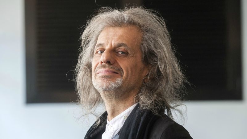 Alessandro Bergonzoni: «appartengo alla Calabria dalle vite precedenti»