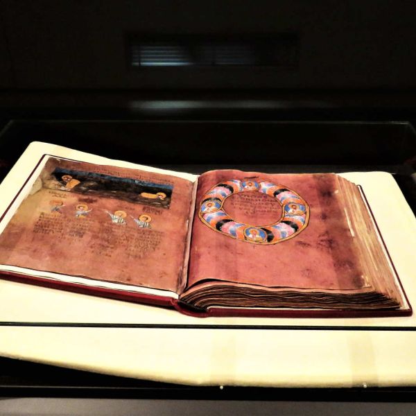 Un francobollo per celebrare il Codex Purpureus patrimonio Unesco