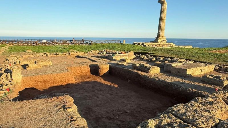 Parchi Archeologici sibari e Kr b 0b92a2ff - Open day agli scavi di Capo Colonna, ancora interessanti ritrovamenti - 1 Open day agli scavi di Capo Colonna, ancora interessanti ritrovamenti