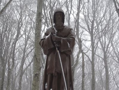 Torna al suo posto la statua di San Francesco di Paola a Montalto