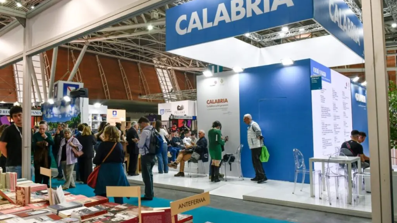 Salone del Libro 2024 0f2bf64a - Al Salone del libro, la Calabria «senza stereotipi» - 1 Al Salone del libro, la Calabria «senza stereotipi»