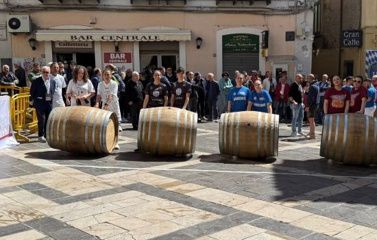 Mormanno Squadra femminile Palio delle botti a 123a8008 - Meraviglie di Calabria - 1