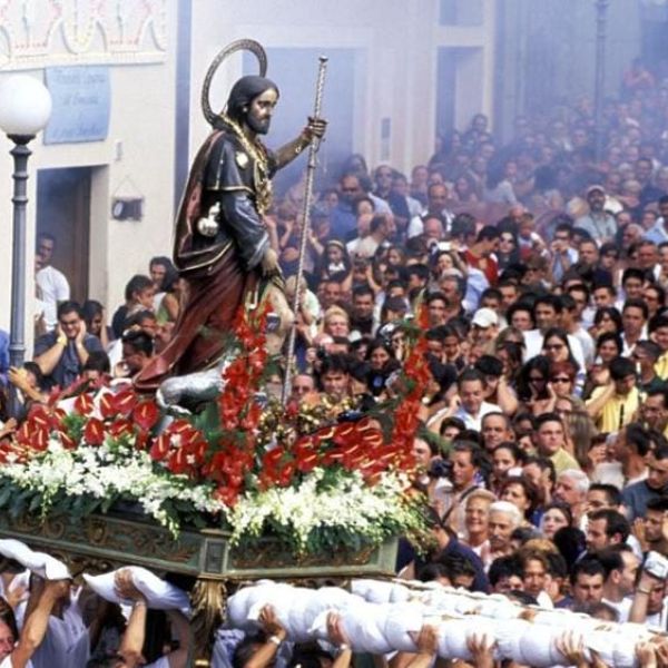 La festa di San Rocco a Palmi, la fede e le spine per il santo più amato