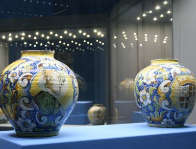 Ceramiche di Gerace, a Napoli il racconto della maiolica secentesca