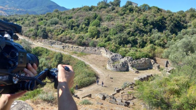 askos 2 15aaa707 - Storia in pellicola: l'Askos di Strongoli conquista il Festival del Cinema Archeologico - 1 Storia in pellicola: l’Askos di Strongoli conquista il Festival del Cinema Archeologico