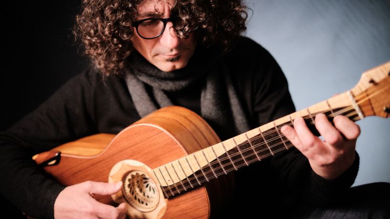 Francesco Loccisano 2 16276f36 - A suon di chitarra battente, a Roccella arriva il LoccisanoTRIO - 1 A suon di chitarra battente, a Roccella arriva il LoccisanoTRIO
