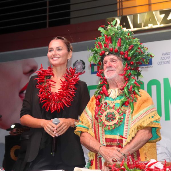 Apre con successo La 32ª edizione del Peperoncino Festival di Diamante