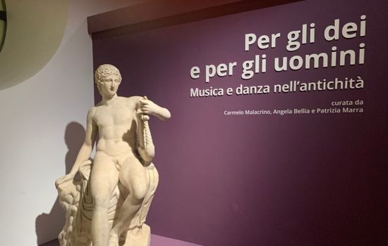 reggio calabria archeologico mostra per gli dei e per gli uomini musica e danza nell antichita ingresso foto marrc 1 e1687779116672 181724a9 - Meraviglie di Calabria - 4