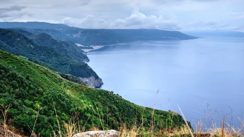 tracciolino trekking calabria 1 e1708679274429 18b04dff - Nasce la strada romantica della Costa Viola e del Tirreno reggino - 1 Nasce la strada romantica della Costa Viola e del Tirreno reggino