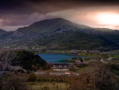 Nuovo look per l’area accoglienza del lago di Mormanno
