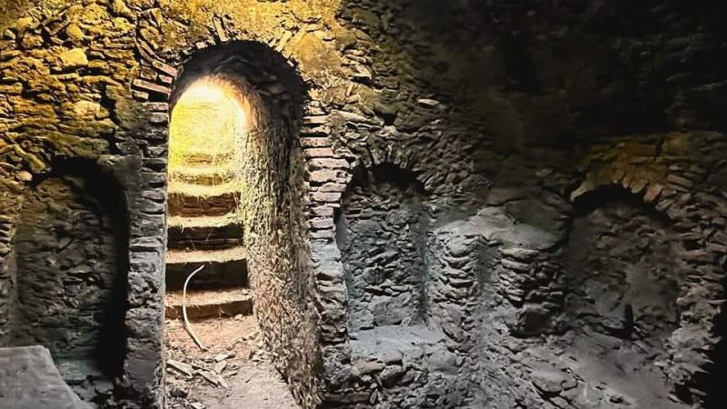 434064743 787325280094601 1726709083518957164 n 1 e1711310386285 1ce779ed - La cripta della Chiesa di San Nicola ed il rapporto mistico - 1 La cripta della Chiesa di San Nicola ed il rapporto mistico