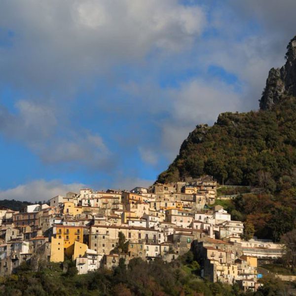 La favola di Buonvicino e del Santo di pace