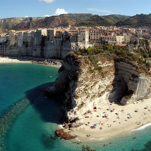 Calabria con stile, il Festival del design sceglie Tropea