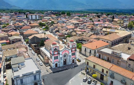Taurianova Chiesa Matrice Maria SS delle Grazie %C2%A9 Filippo Andreacchio Lamorfalab Studio Creativo 1e84f106 - Meraviglie di Calabria - 35