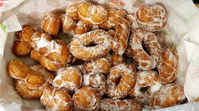 dolci natale nacatole o alaci duci 7 1e483cd4 - Alaci duci o nacàtole, i profumati dolcetti delle feste della Locride - 1 Alaci duci o nacàtole, i profumati dolcetti delle feste della Locride