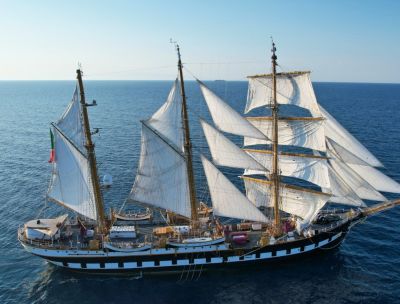 La custode del vento, la nave scuola Palinuro a Reggio Calabria