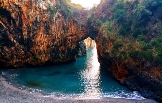 Arco Magno