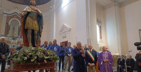 san ferdinando statua