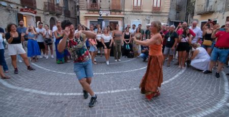 Kaulonia tarantella festival cover 252d1dcb - Meraviglie di Calabria - 35