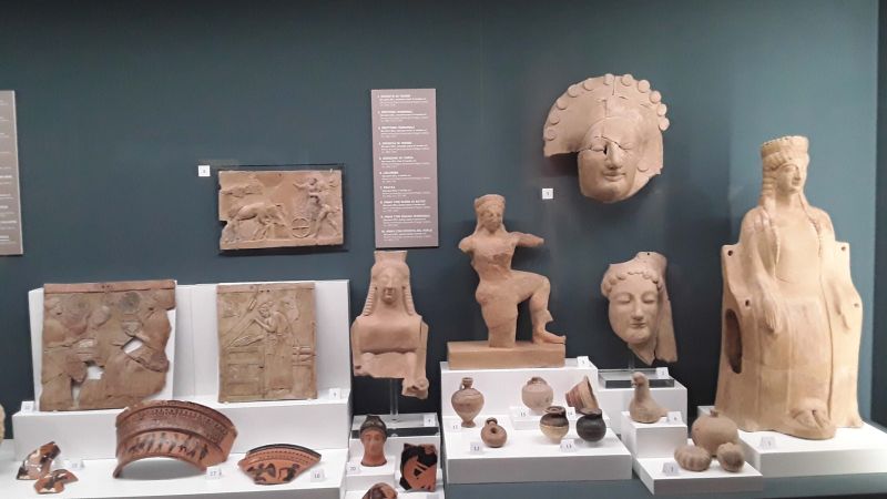 reggio calabria museo mostra paolo orsi terrecotte2 foto marrc scaled 260944c5 - L’archeologia “va in piazza” al Museo nazionale di Reggio - 1 L’archeologia “va in piazza” al Museo nazionale di Reggio