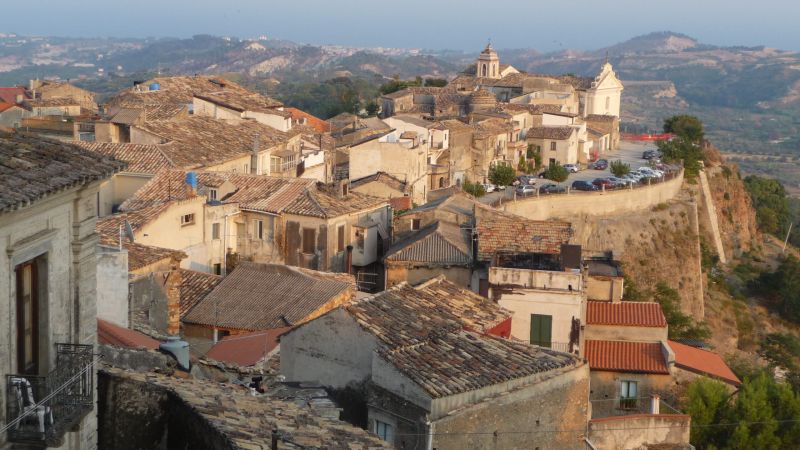Caulonia scaled 28c5b3de - Oggi a Caulonia l'omaggio al filosofo Armando Verdiglione - 1 Oggi a Caulonia l’omaggio al filosofo Armando Verdiglione