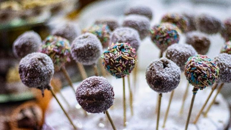Cosenza sfida il solleone sognando la Festa del Cioccolato