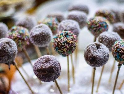 Cosenza sfida il solleone sognando la Festa del Cioccolato