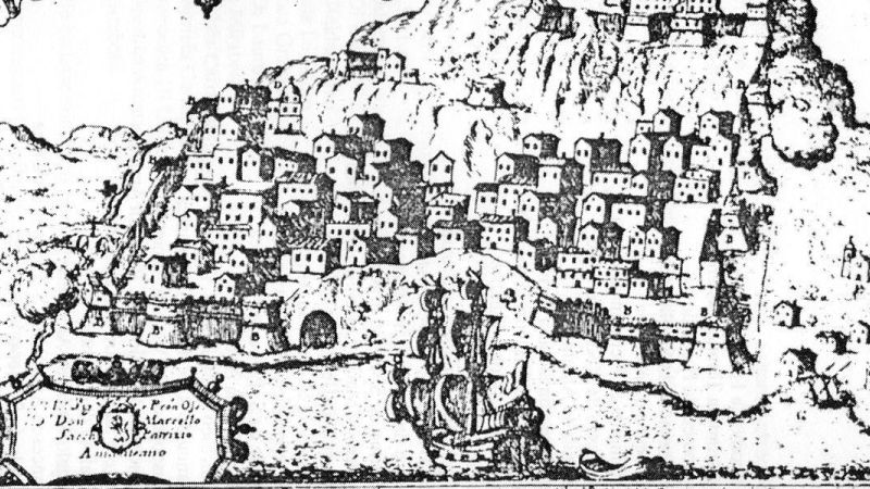 1200px Amantea Settecento e1707243820483 30b2bfa7 - L’assedio di 217 anni fa che immortalò Amantea - 1 L’assedio di 217 anni fa che immortalò Amantea