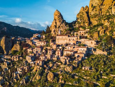 Pentedattilo borgo fantasma? Ma anche no