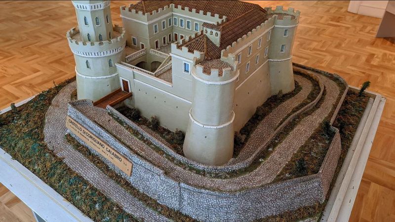 castello di corigliano 33d48245 - Castelli e Chiese di Calabria in miniatura - 1 Castelli e Chiese di Calabria in miniatura