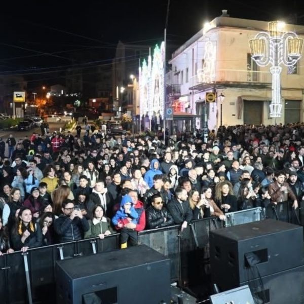 Luci, musica e fede: un tributo corale a San Francesco di Paola