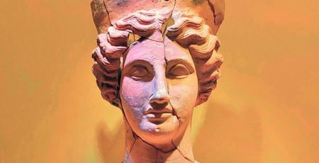 busto femminile loc taverna ciro marina iv sec ac 847x1024 2 e1712655977125 36044f90 - Meraviglie di Calabria - 28