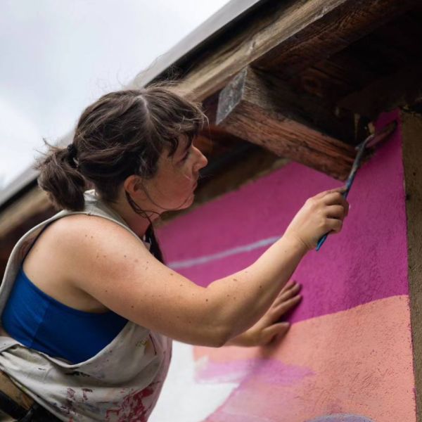 Artisti dal Kosovo a Pallagorio per la “Settimana dei Murales Arbëreshë”
