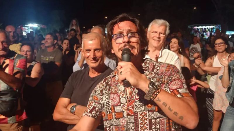 Progetto senza titolo 11 1 3c63dd08 - Santino Cardamone a Simeri Mare: "Scusateci se vi stiamo facendo divertire troppo"! - 1 Santino Cardamone a Simeri Mare: “Scusateci se vi stiamo facendo divertire troppo”!