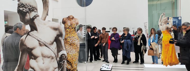 Al MArRC inaugurata l’installazione dedicata a Gianni Versace
