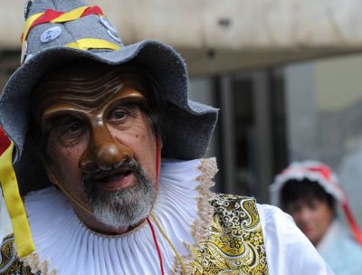 Carnevale in Calabria, storia e curiosità della maschera di Giangurgolo