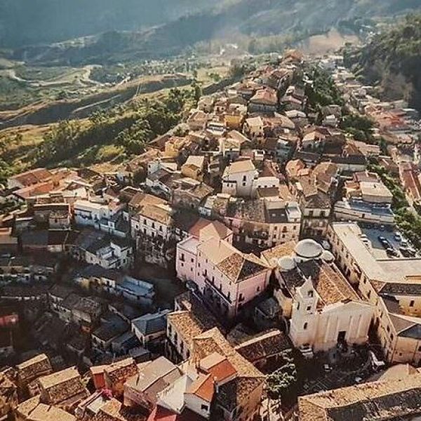 Le Chiese di Cirò: significativa policromia della devozione
