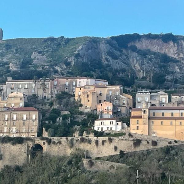 Le strategie turistiche dei direttori d’albergo italiani passano da Amantea