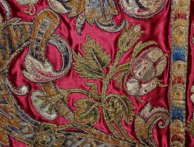 Strade di velluto, a Catanzaro il progetto di street art sulla seta