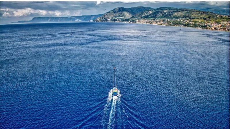 @deduzzo 41a762d4 - Vedette, fiocine e un bicchiere di zibibbo per il rituale della caccia al pesce spada - 1 Vedette, fiocine e un bicchiere di zibibbo per il rituale della caccia al pesce spada