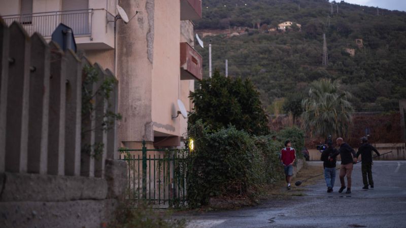 GIORNO3 3 scaled 429de653 - Il migliore dei mali: scene da film nella Calabria di Torremezzo di Falconara - 1 Il migliore dei mali: scene da film nella Calabria di Torremezzo di Falconara