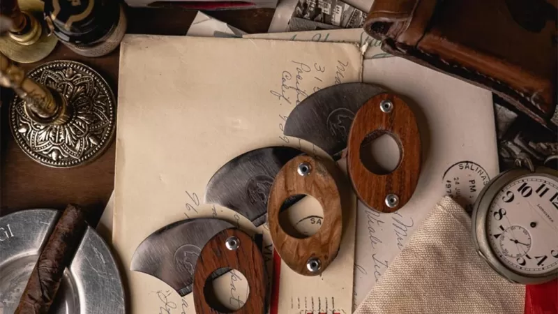 TAGLIASIGARIEPORTASIGARI 4252ca33 - L'officina della tradizione: dai "curtellari" di Pedace al Made in Italy di TaSa - 1 L’officina della tradizione: dai “curtellari” di Pedace al Made in Italy di TaSa