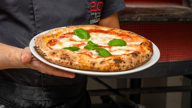 luca tudda 2 2 44fa7758 - La pizza senza glutine di Luca Tudda nelle mense di UniCal - 1 La pizza senza glutine di Luca Tudda nelle mense di UniCal