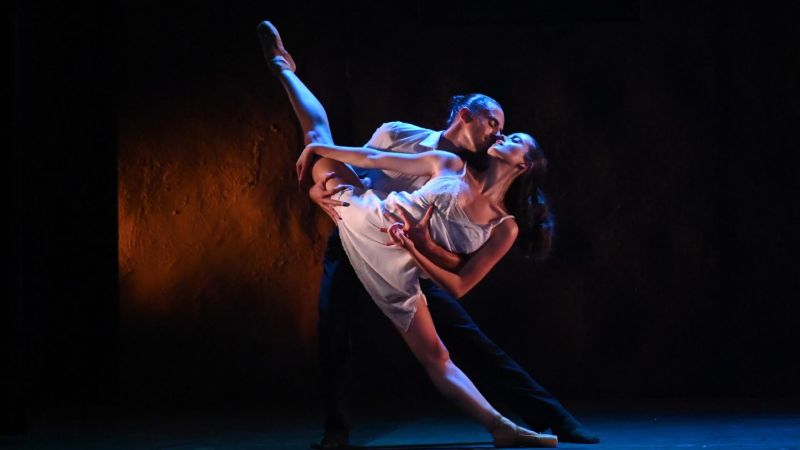 0 12 scaled 1 478a1f4a - Al Teatro Manfroce di Palmi il successo di Giulietta e Romeo con il Balletto di Roma - 1 Al Teatro Manfroce di Palmi il successo di Giulietta e Romeo con il Balletto di Roma