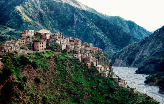 Roghudi vecchio Giovedi 31 ottobre 2013 ore 16.30.jpg raccontidallostretto scaled 4b38efa1 - Meraviglie di Calabria - 26